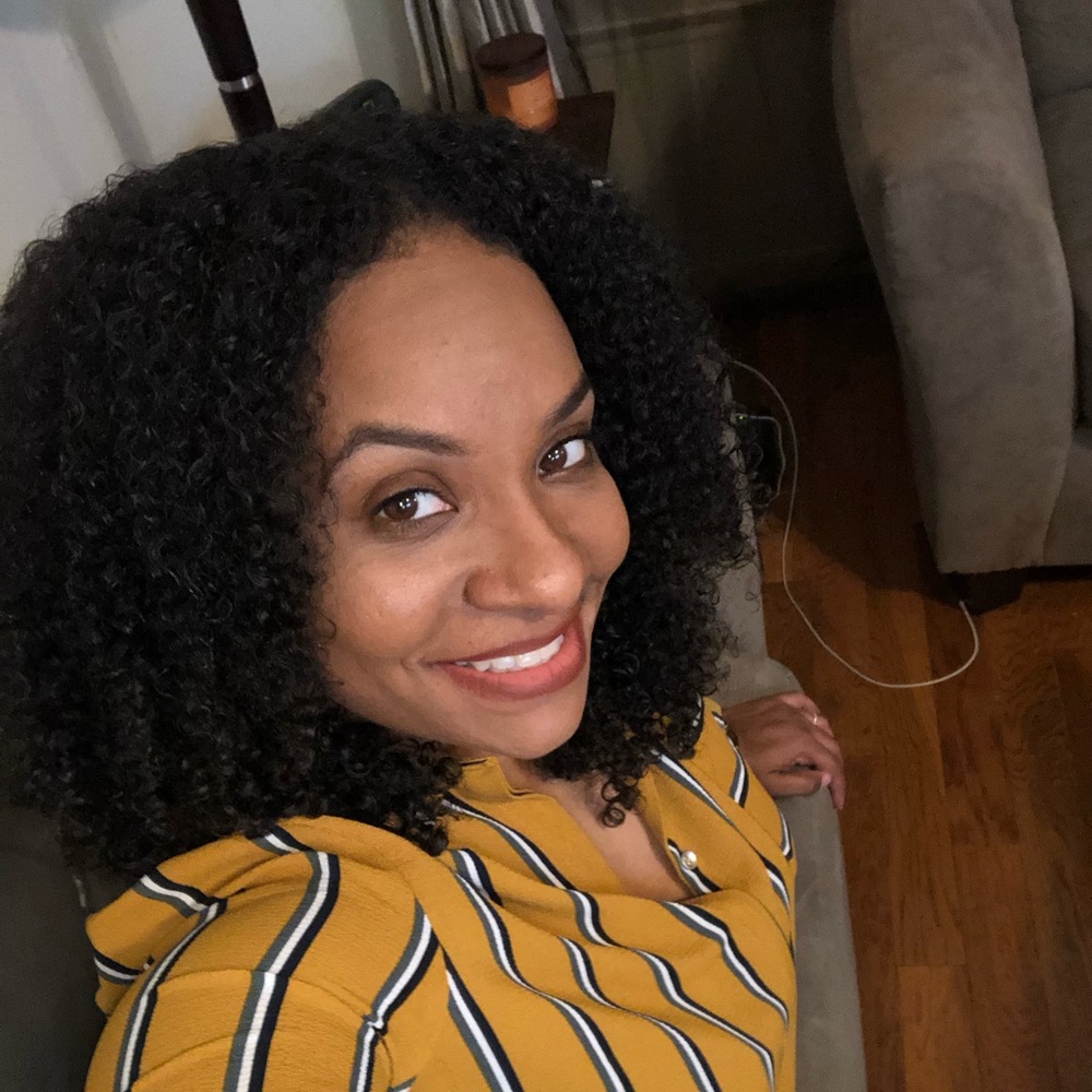 Meet your Posher, Yolanda